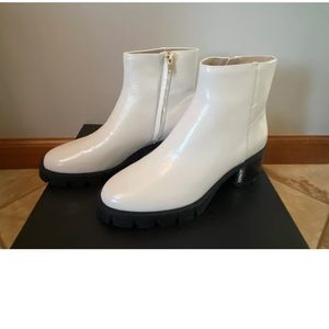 COACH Chrissy white leather bootie Womens Size 9M